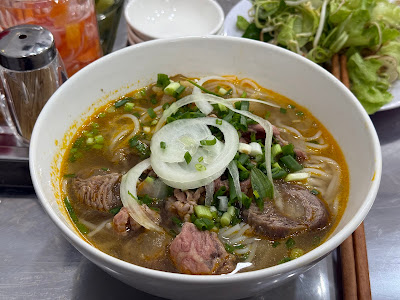 Nguồn gốc món bún bò Huế: Lịch sử và hương vị chuẩn vị