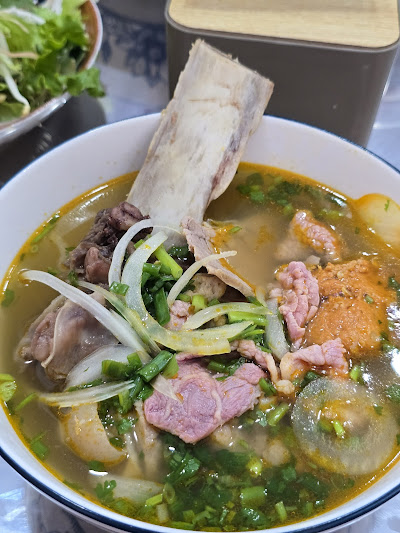 Bún bò Huế ship tận nơi: Chuẩn vị cố đô ngay tại nhà