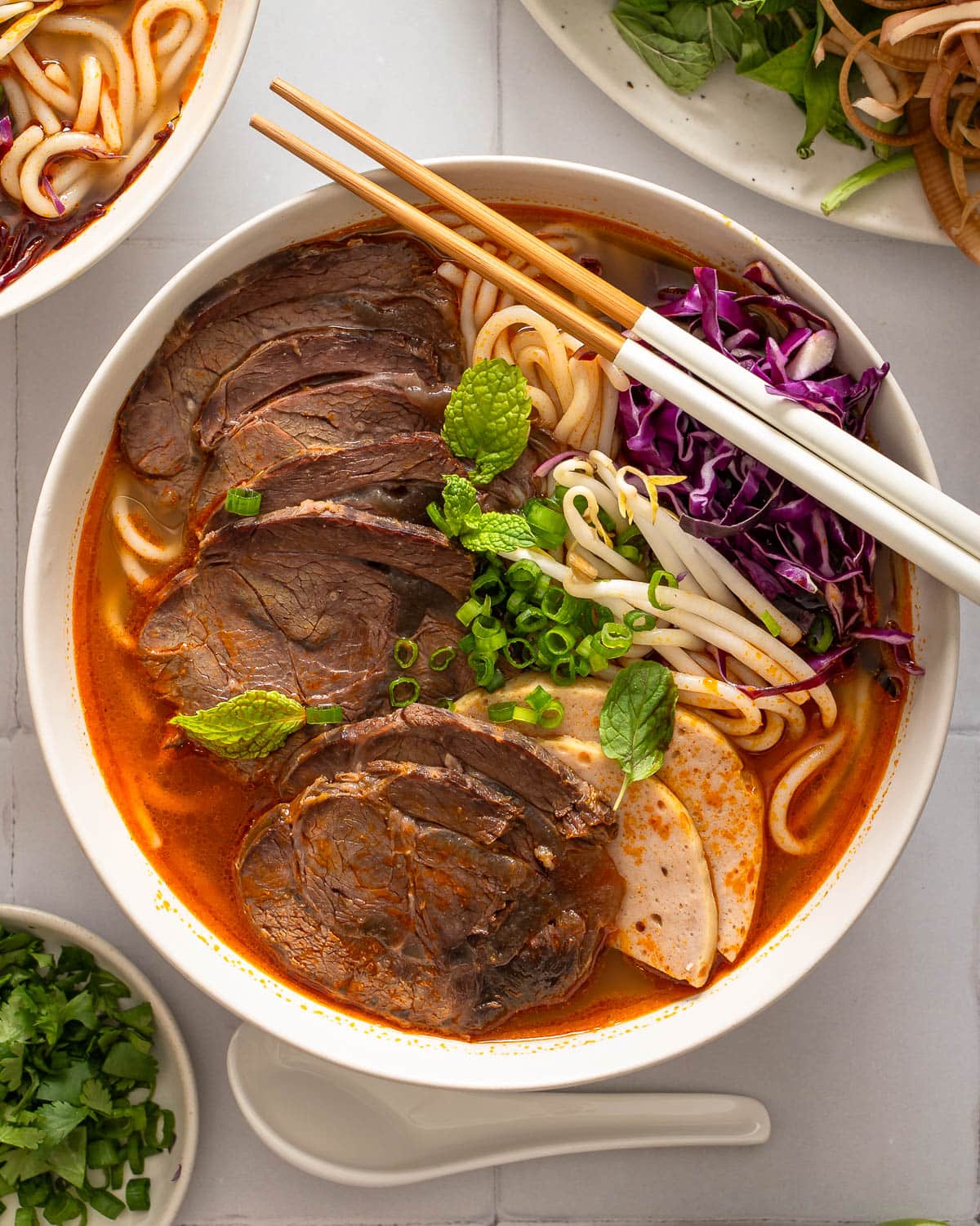 Calo trong bún bò Huế: Ăn ngon mà vẫn cân đối