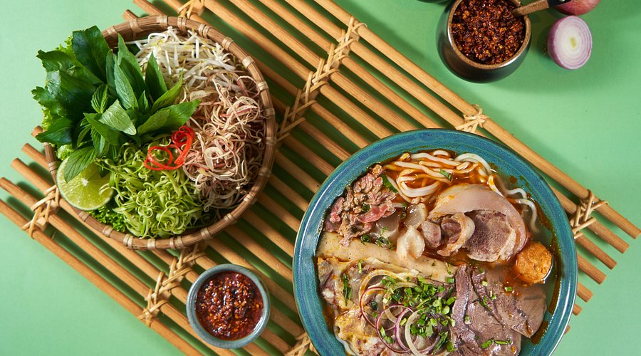 Cách làm rau sống ăn bún bò Huế có cần dùng dung dịch rửa rau không?