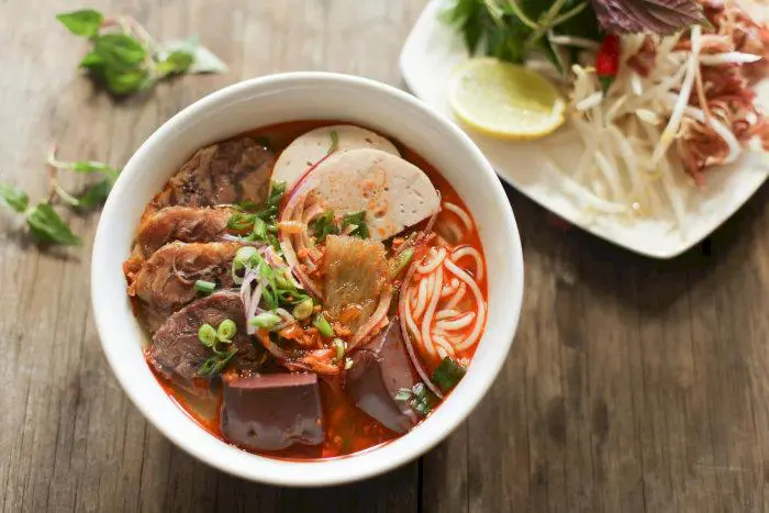 Bún bò Huế – Tinh hoa ẩm thực Việt chuẩn vị cố đô