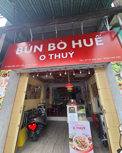 Sợi bún bò Huế ngon có cần trụng lâu không?
